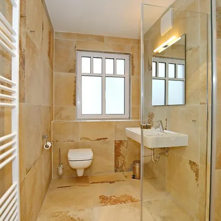 Apartment Linden-palais 28 *